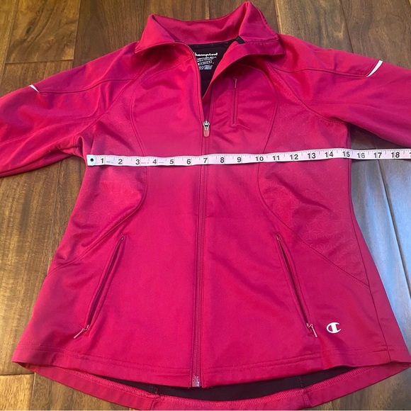 Champion Women’s Cold Weather Gear Pink Jacket Size Small Running Outside - Picture 2 of 8
